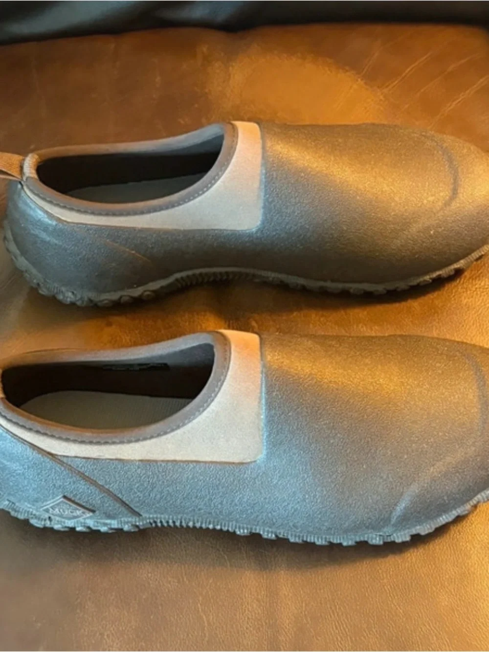 Men’s muckster low size 11